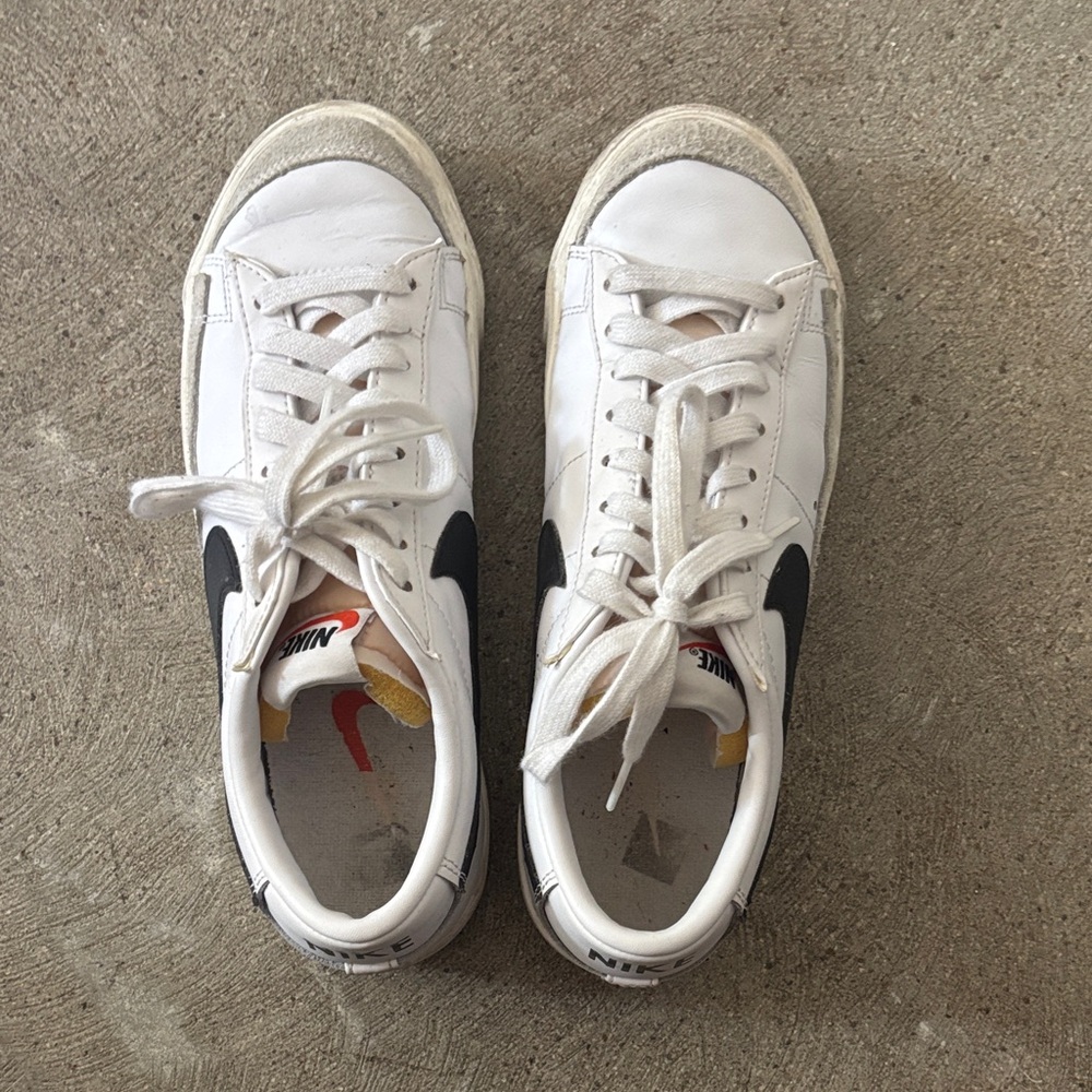 Nike Classic White and Black Low-Top Sneakers